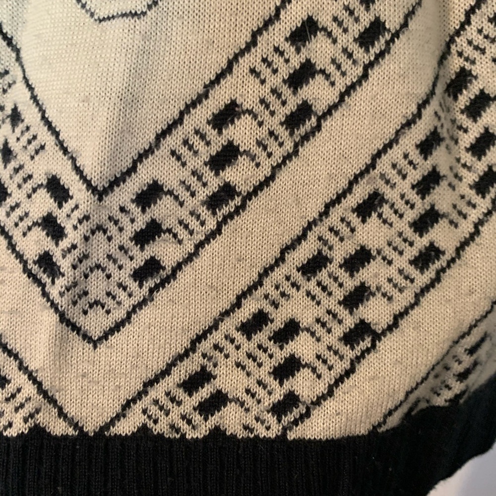 Urban Outfitters open Aztec sweater black/beige - Picture 5 of 7